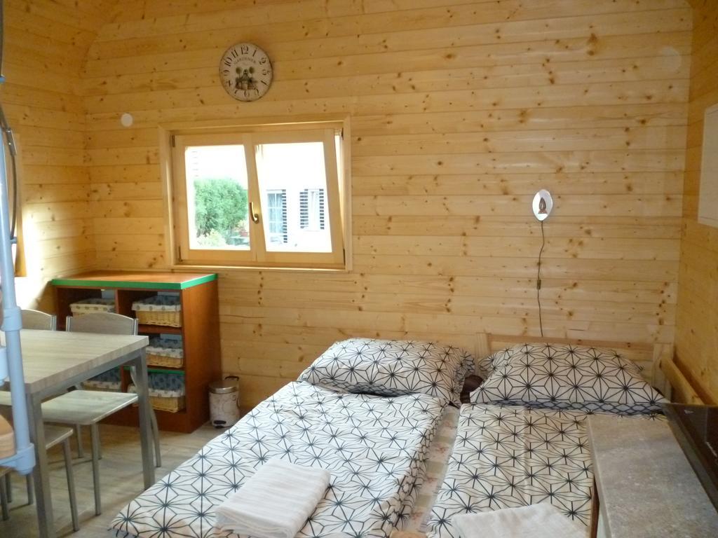Apartman Relax-Chatka A Apartman Микулов Экстерьер фото