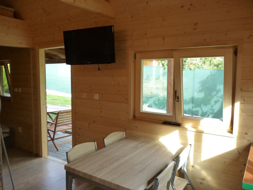 Apartman Relax-Chatka A Apartman Микулов Экстерьер фото