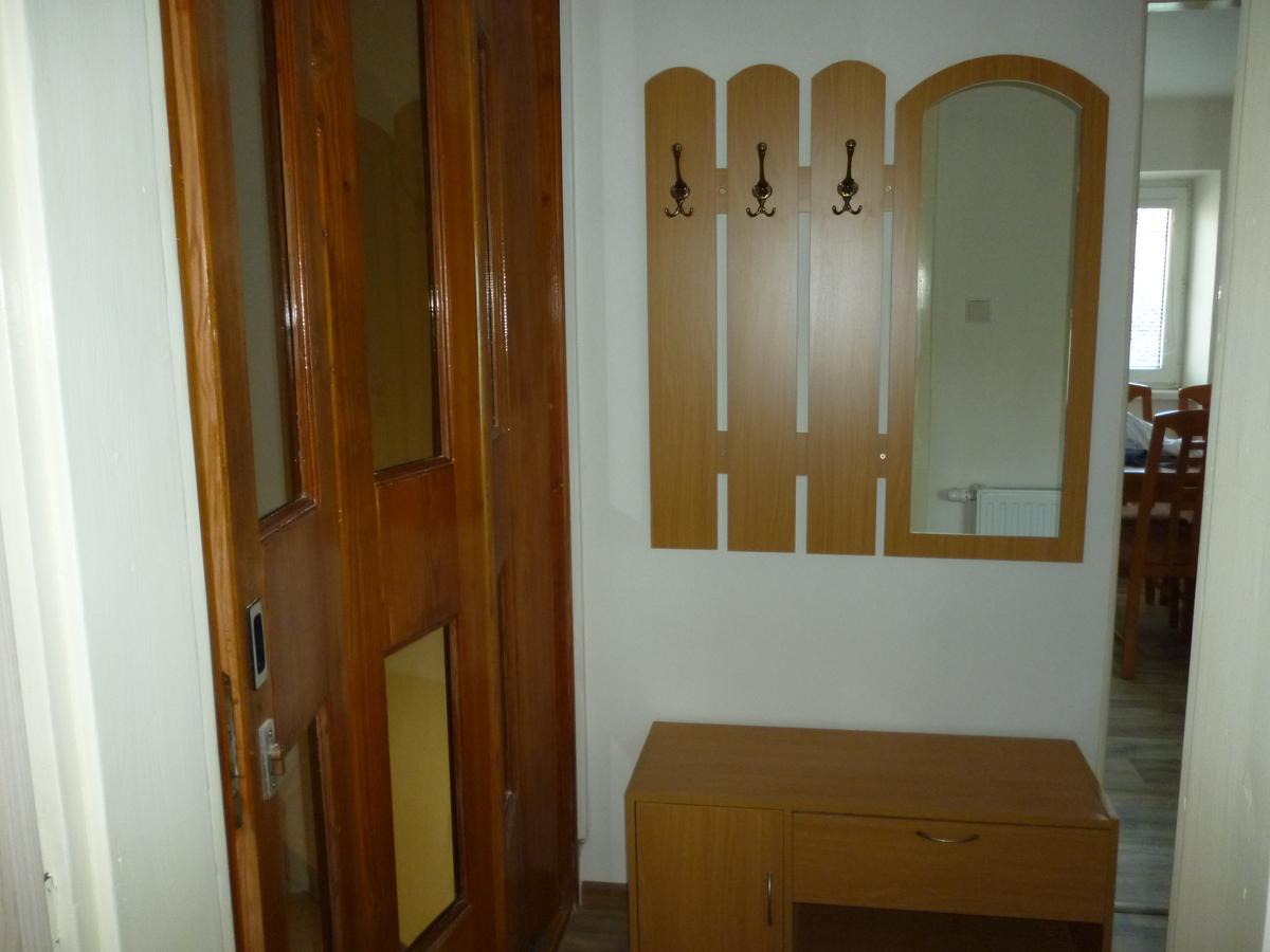 Apartman Relax-Chatka A Apartman Микулов Экстерьер фото